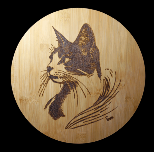 Plateau tournant pyrogravé Chat noir et blanc